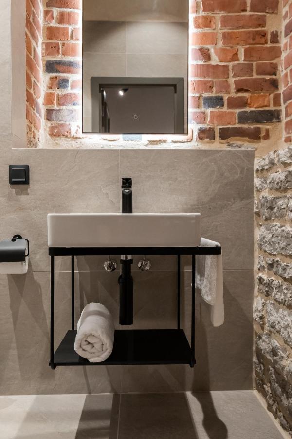 N48 Boutique Hotel タリン エクステリア 写真