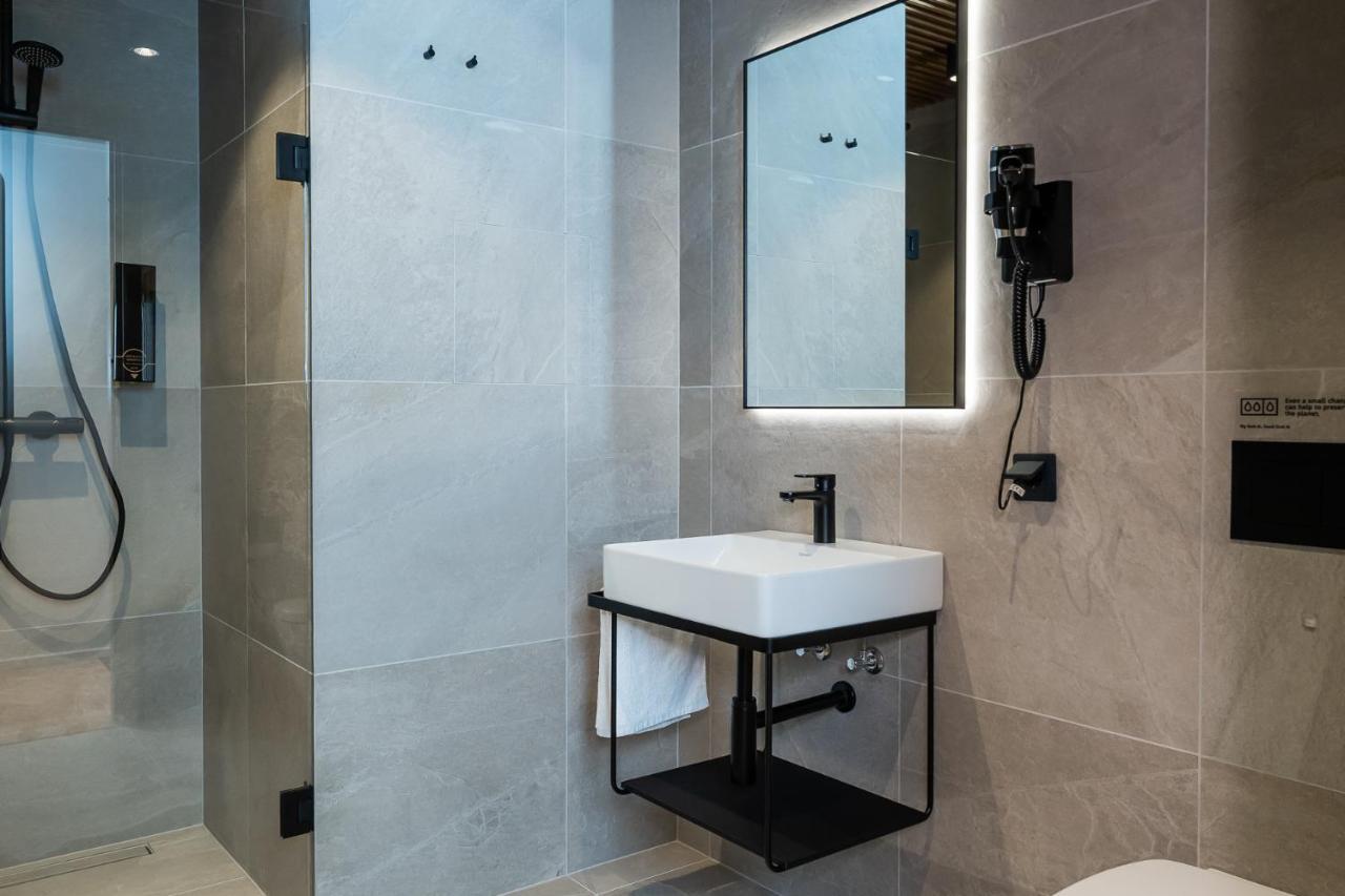 N48 Boutique Hotel タリン エクステリア 写真